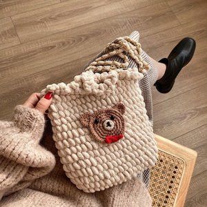 Hand-knitted yarn homemade bear handbag